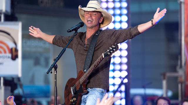 Kenny Chesney Performs On NBC's "Today" 