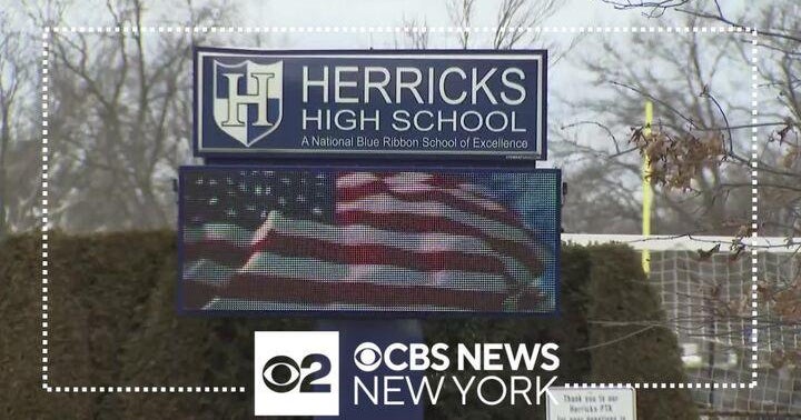 Alleged actions of Vincent Festa at center of Herricks School District sex abuse trial - CBS New York