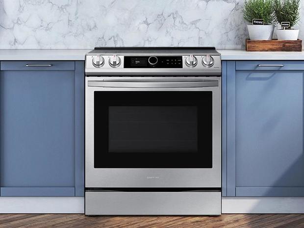 6.3 cu ft. Smart Slide-in Electric Range with Smart Dial & Air Fry in Stainless Steel 