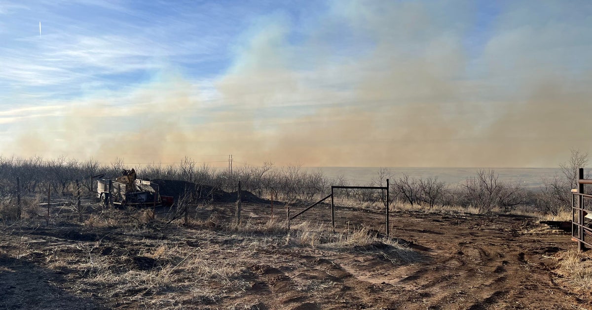 Gov. Abbott gives update on Texas Panhandle wildfires - CBS Texas