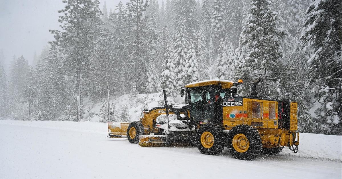 California Begins Blizzard Recovery Efforts - CBS News