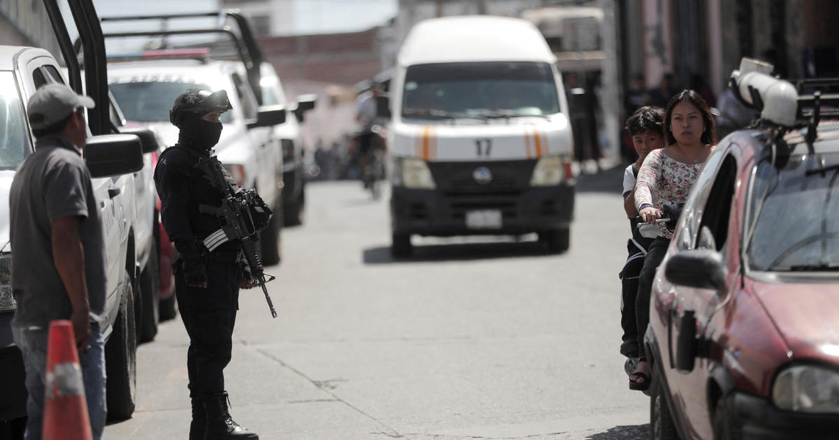 State police commander reportedly beheaded and her 2 bodyguards killed in highway attack in Mexico