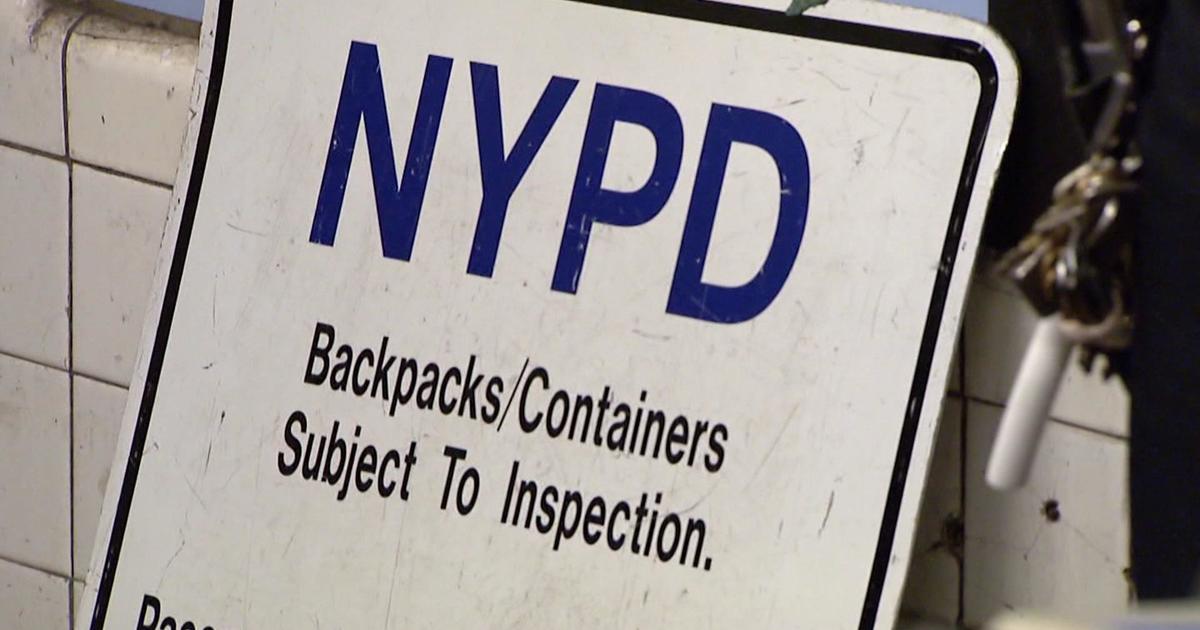 Хочул разгръща Националната гвардия за проверките на чантите в метрото на Ню Йорк на фона на нарастващия брой престъпления