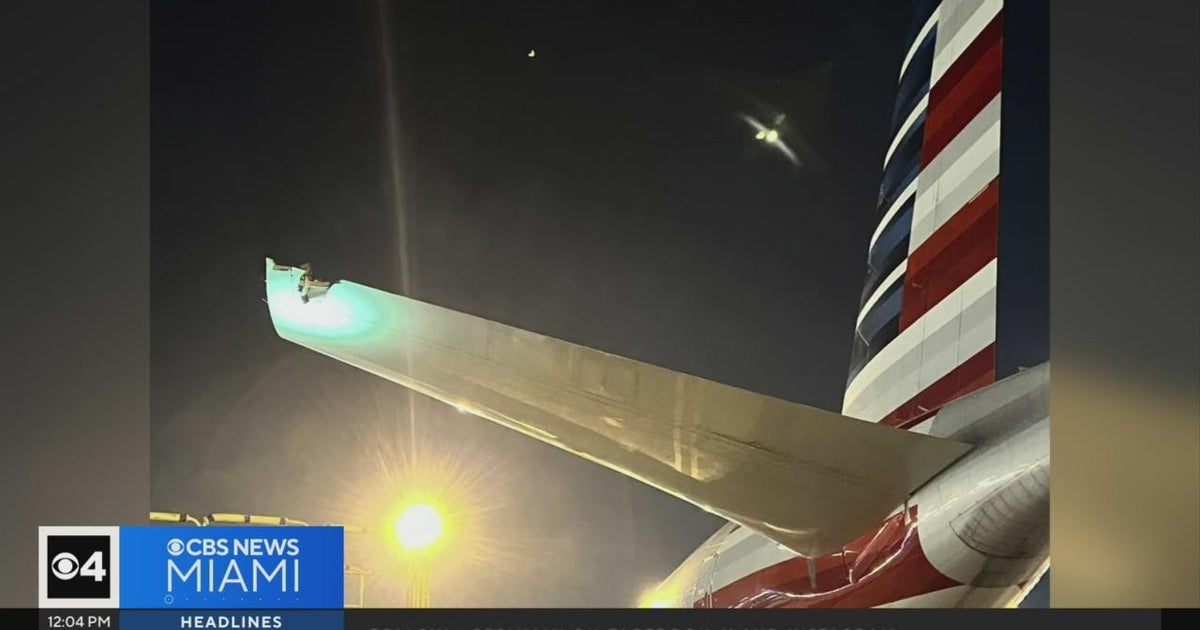 American Air jet clipped yet another aircraft at Miami International Airport American Air jet clipped yet another aircraft at Miami International Airport