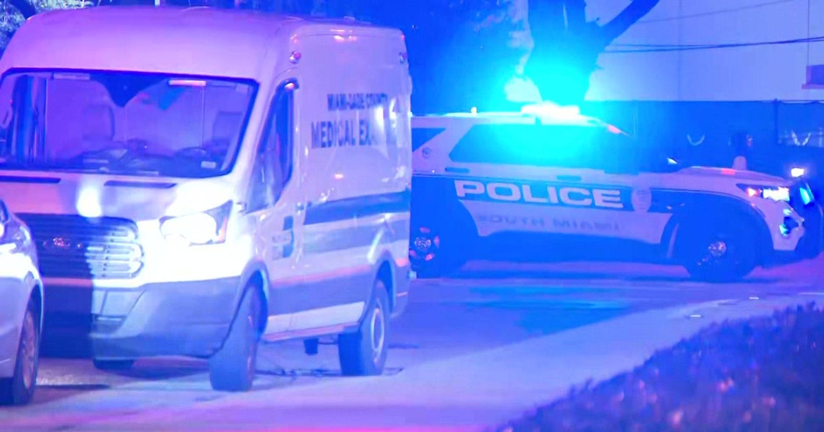 Police conduct death investigation around College of Miami Police conduct death investigation around College of Miami