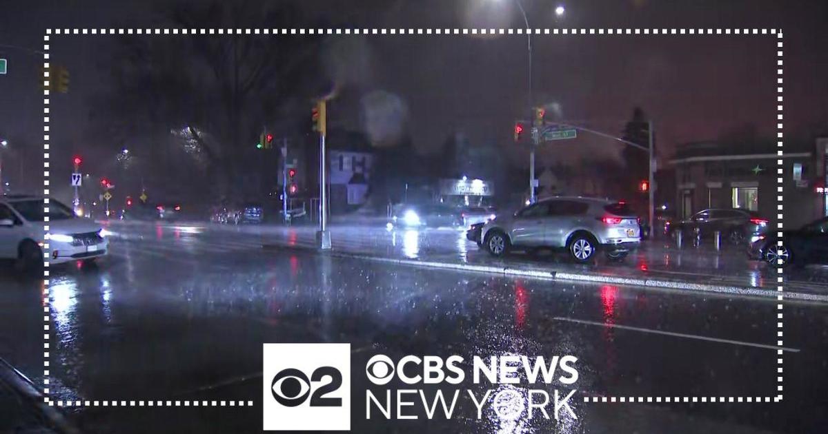 12-year-old girl hit by driver in Queens - CBS New York