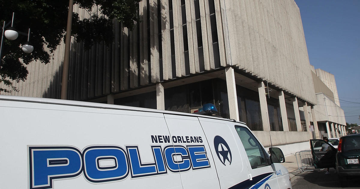 Разлагащият се център на полицията в Ню Орлиънс е превзет от гризачи, служители казват: „Плъховете ядат нашата марихуана“