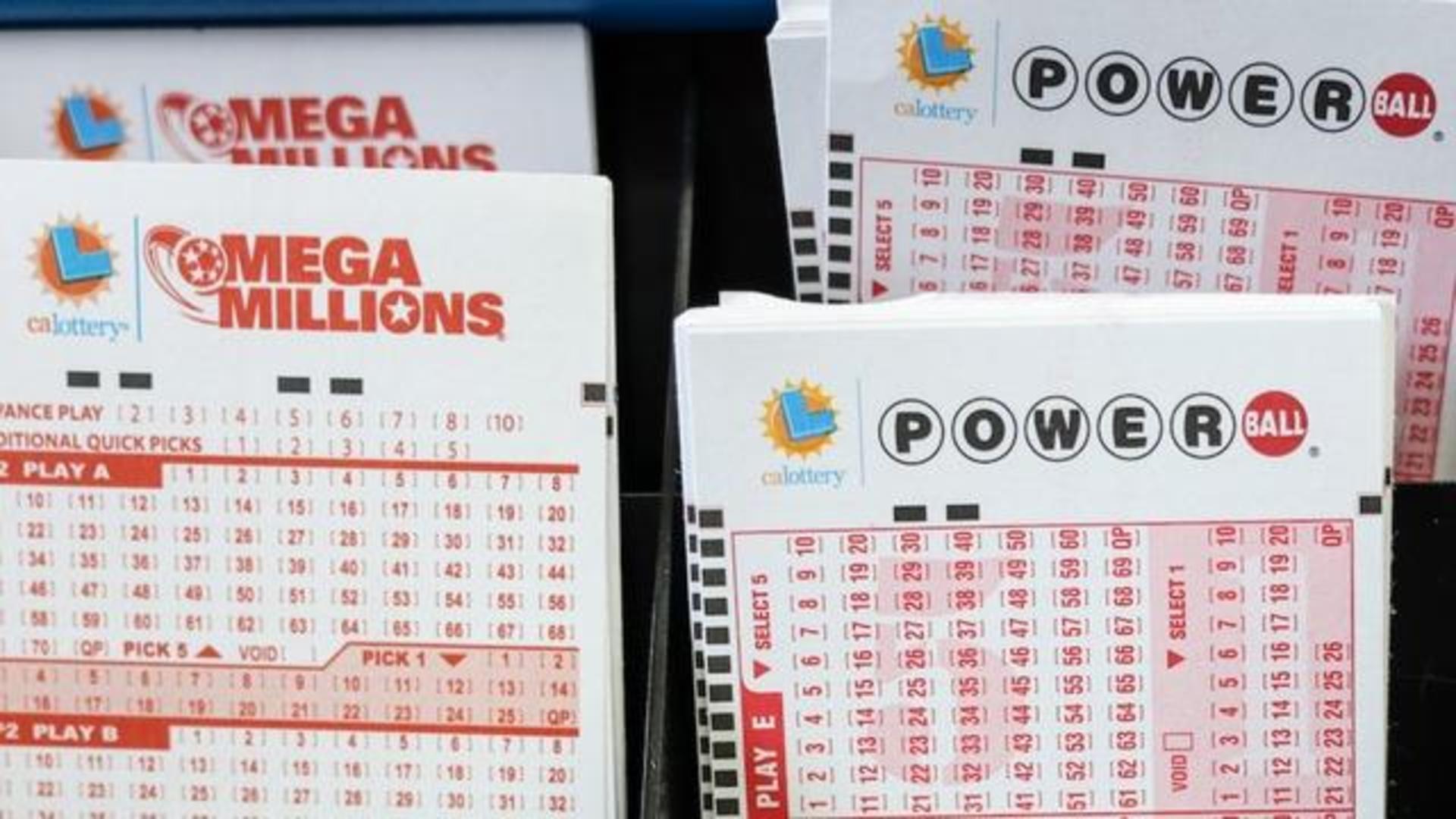 Powerball, Mega Millions jackpots surpass $1.5 billion combined