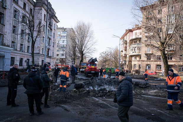 Russia attacks Ukraine's capital with missiles after Putin's threat to respond in kind to strikes in Russia