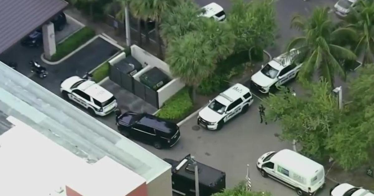 Substantial law enforcement existence at Fort Lauderdale resort close to the 17th Road Causeway