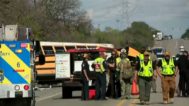 At least 2 killed, several injured in crash involving school bus in Texas 