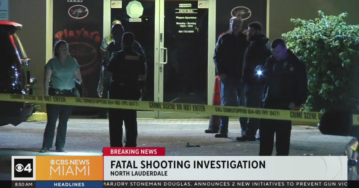 Deadly triple shooting in North Lauderdale under investigation - CBS Miami