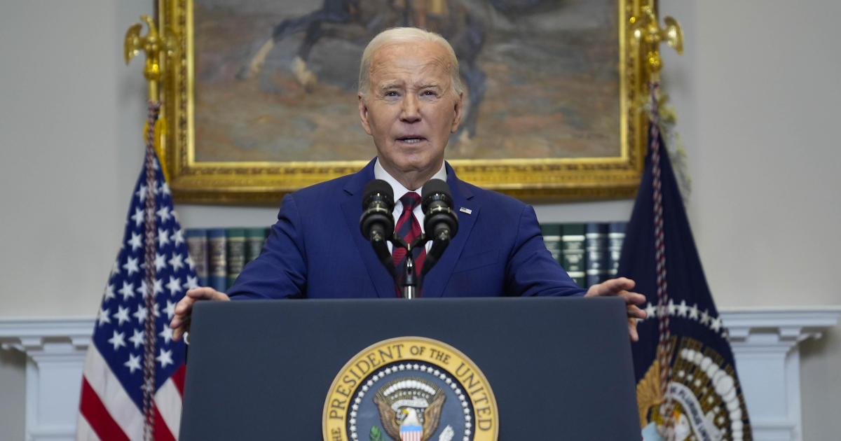Biden says he'll visit Baltimore next week as response to bridge collapse continues