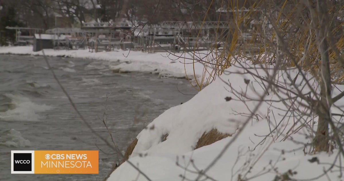 Ice ridges taking toll on Minnesota’s shorelines - CBS Minnesota