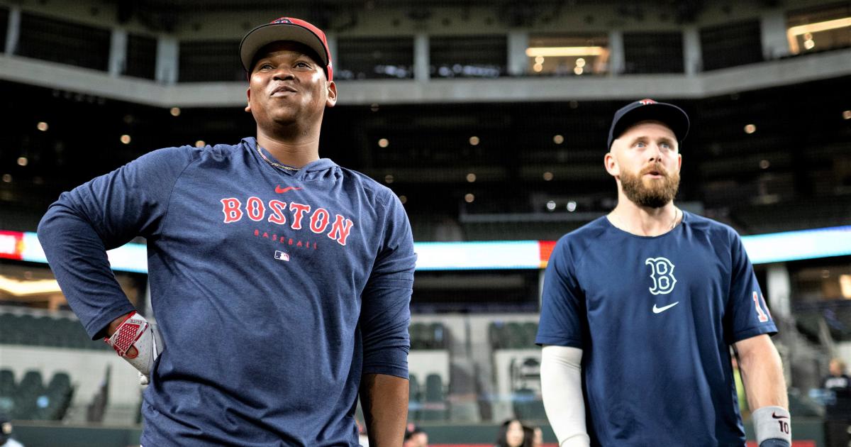 Red Sox' Opening Day pump-up video instructs players to "tune out the noise"