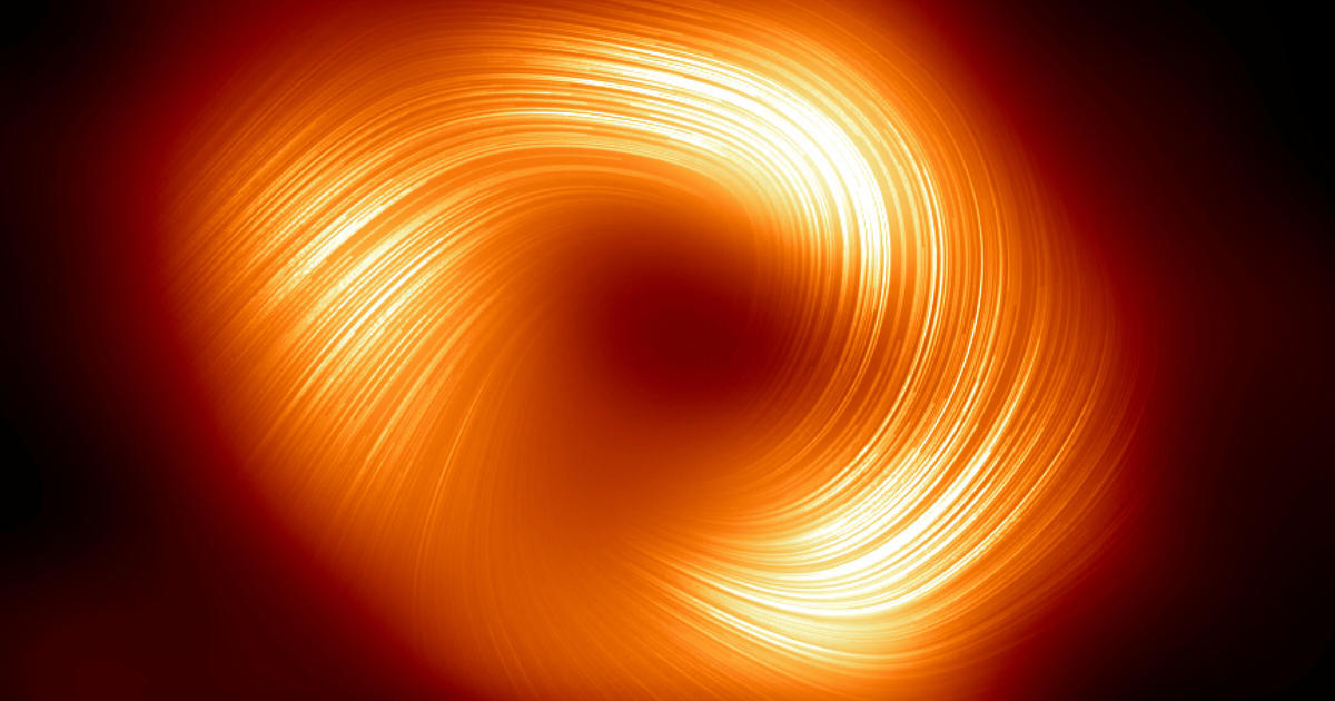 Ново изображение разкрива, че черната дупка на Млечния път е заобиколена от мощни усукани магнитни полета, казват астрономи