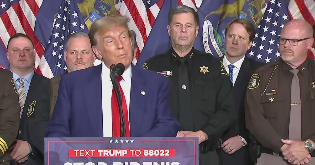 Former president Donald Trump campaigns in Michigan - CBS Detroit