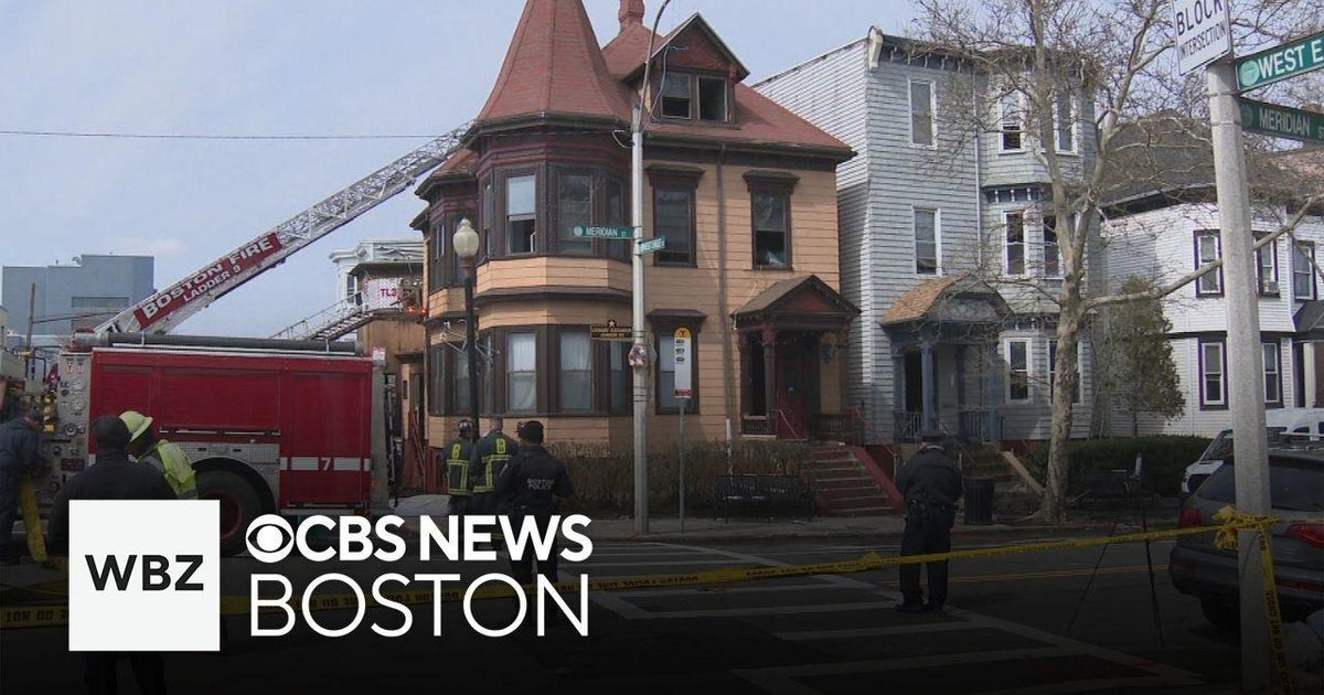 One dead, several others injured in East Boston fire - CBS Boston