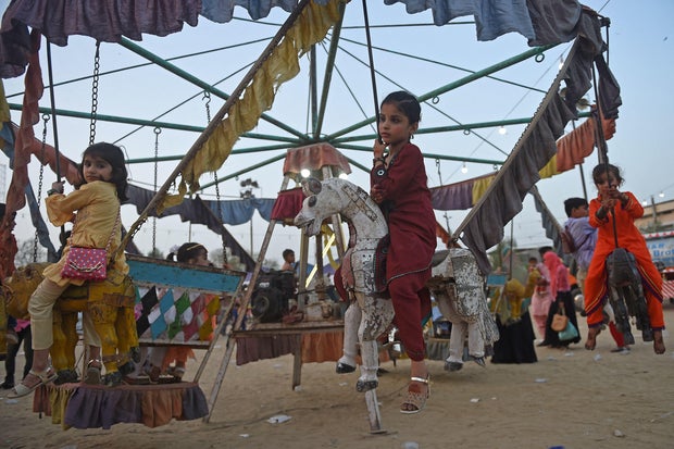 PAKISTAN-RELIGION-ISLAM-EID
