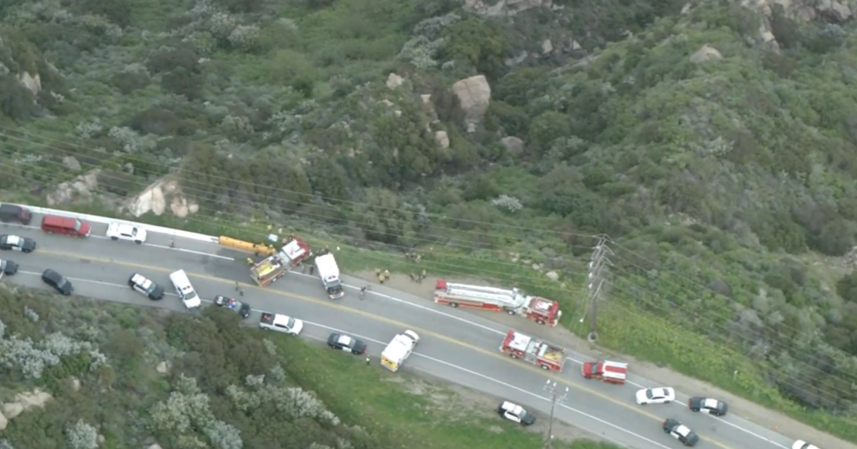 One dead after car veers 150 feet off cliff in Malibu - CBS Los Angeles