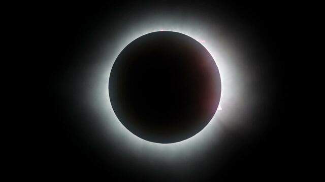 0408-cbsn-eclipse-special-2820859-640x360.jpg 
