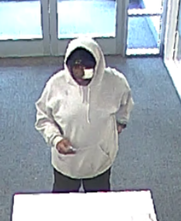 stony-island-bank-robbery-suspect-1.png 