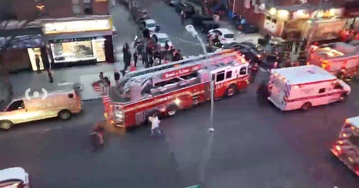 3 seriously injured after being struck by driver in Brooklyn - Vimarsana News