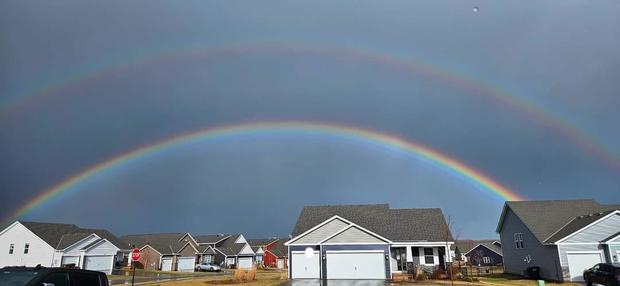 434856983-10229624973761448-6604544258958230877-n.jpg Double rainbow over Minnesota April 11, 2024 