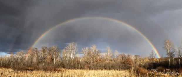 435736663-10232975583748746-5043204526482115966-n.jpg Double rainbow over Minnesota April 11, 2024 