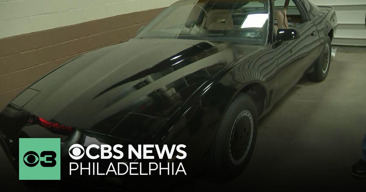 Checking out a replica of KITT from Knight Rider at Lehigh Valley Comic ...