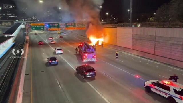 eisenhower-expressway-bus-fire.jpg 