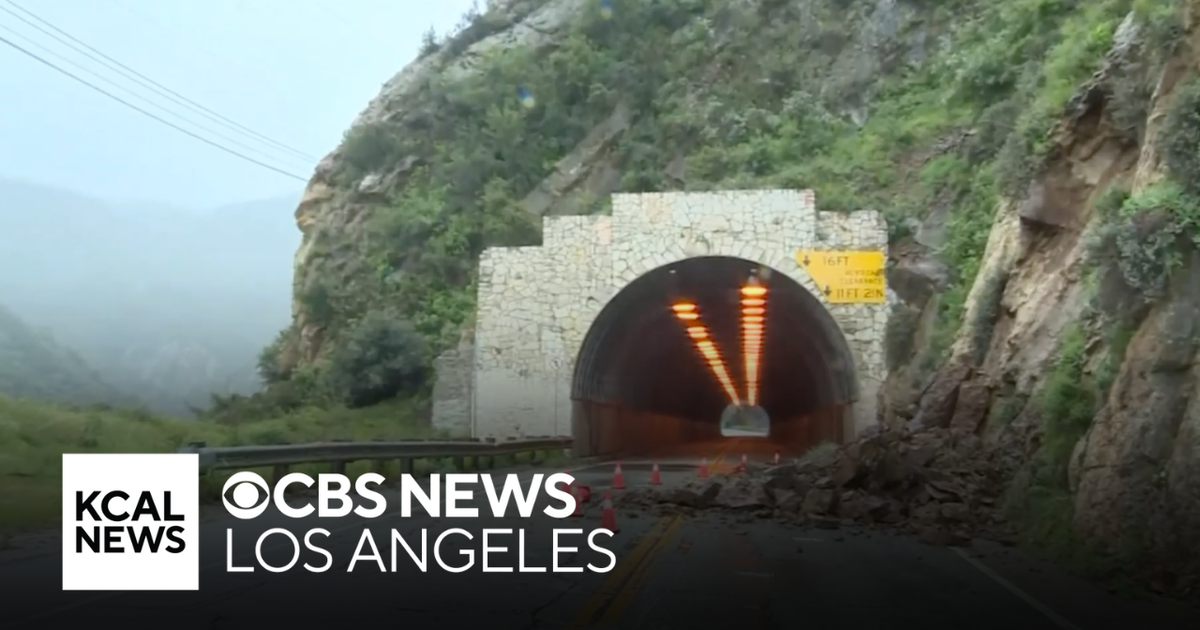 Rockslide causes yet another closure on Malibu Canyon Road - CBS Los ...