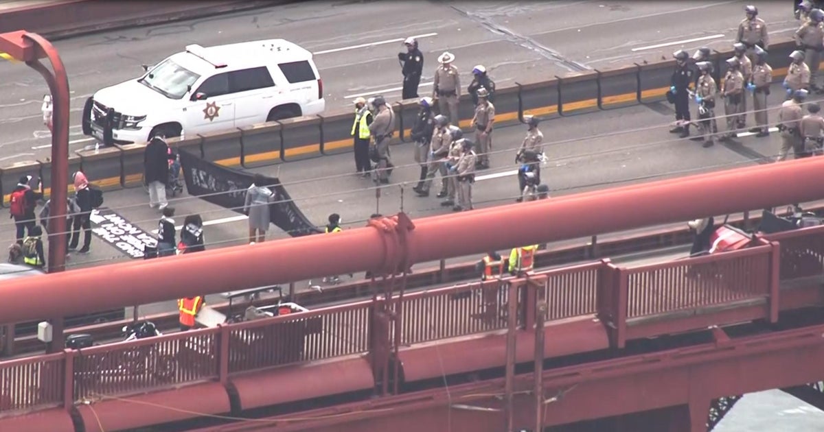 Gaza protest shuts down Golden Gate Bridge for hours causing gridlock on both sides of span  CBS San Francisco Gaza protest shuts down Golden Gate Bridge for hours causing gridlock on both sides of span  CBS San Francisco