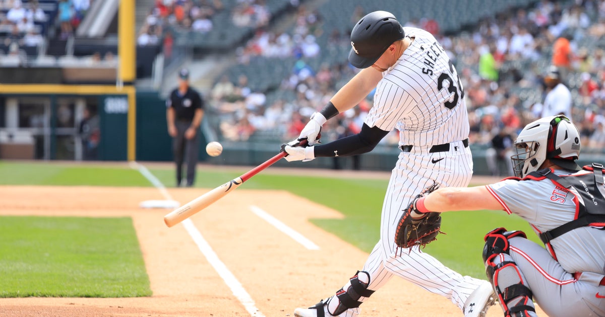 Encarnacion-Strand’s 4 RBIs propel Reds to 11-4 victory over White Sox, sending Chicago to franchise-low 2-13 record