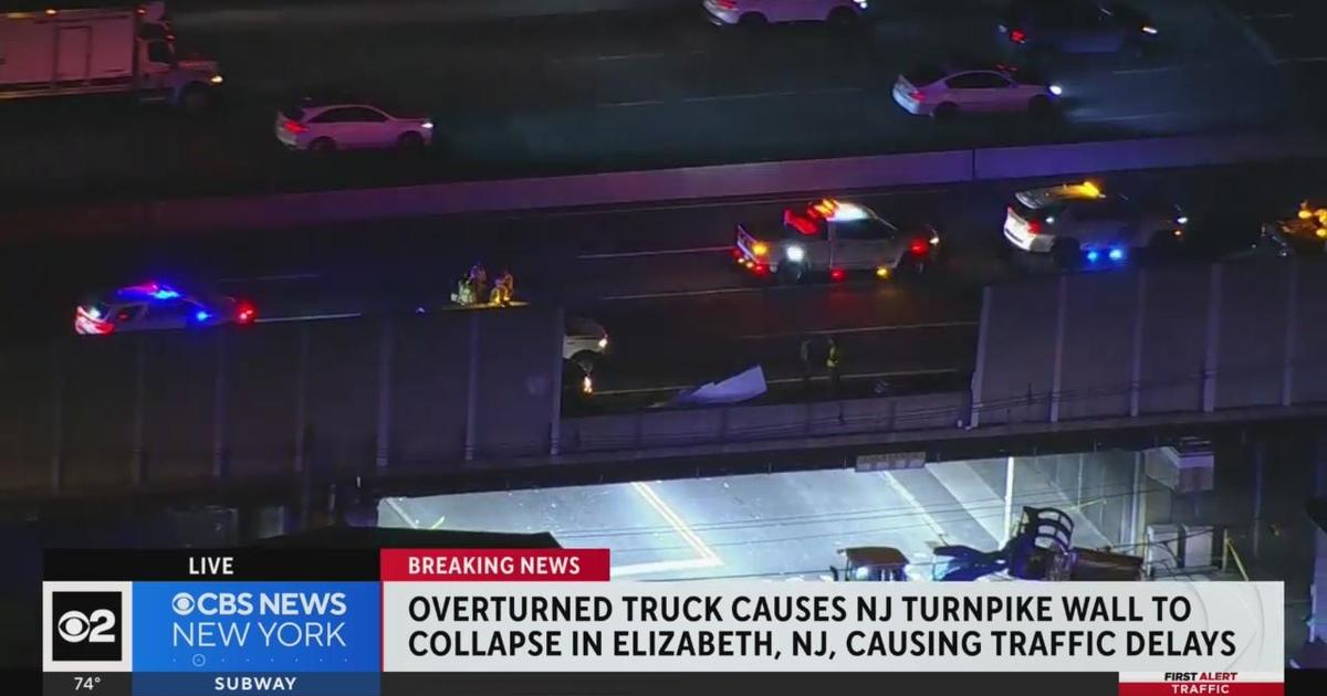 Overturned truck causes N.J. Turnpike wall in Elizabeth to collapse – CBS New York