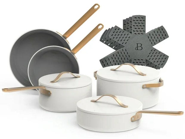 beautiful-ceramic-non-stick-cookware-set.jpg