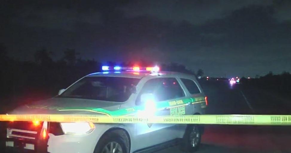 Motorcyclist, passenger killed in southwest Miami-Dade crash - CBS Miami