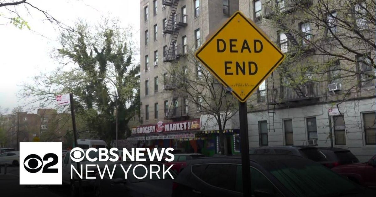 NYC man charged with murder in parking dispute - CBS New York