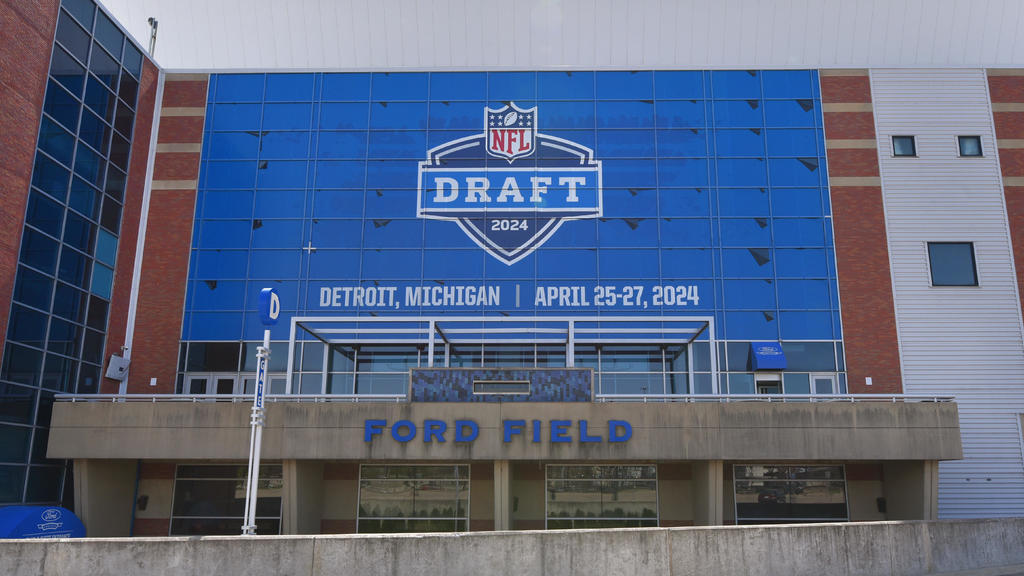 Gov. Gretchen Whitmer proclaims April 22-28 as NFL Draft week