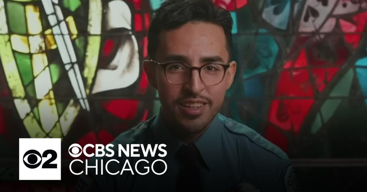 Family Of Fellow Slain Officer Remembers CPD Officer Luis Huesca - CBS ...