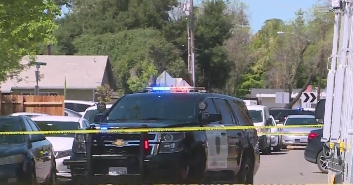 Teen killed, man hospitalized in Stockton shooting