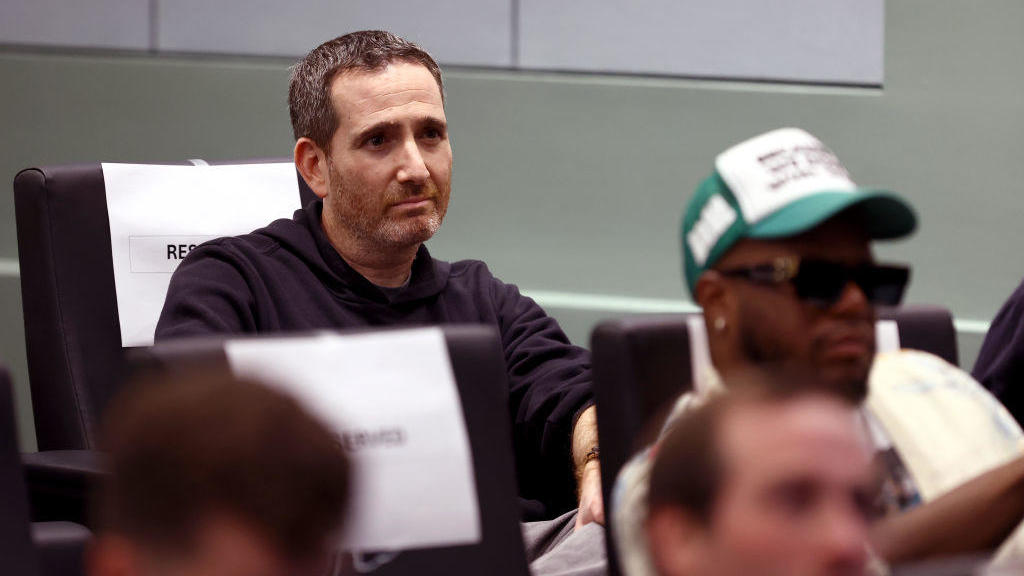 Will Philadelphia Eagles make another first-round trade in 2024 NFL
draft? A look at Howie Roseman's history.