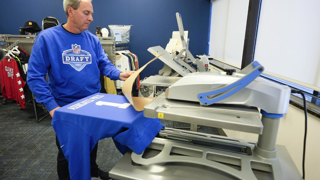 Michigan company has been the top pick to quickly personalize
draftees' new NFL jerseys
