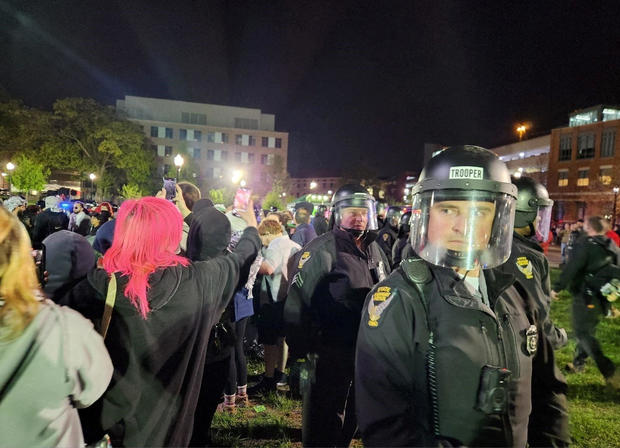 Police try to break up protests over Israel's war against Hamas in Gaza, at Ohio State University in Columbus, Ohio, April 25, 2024. 