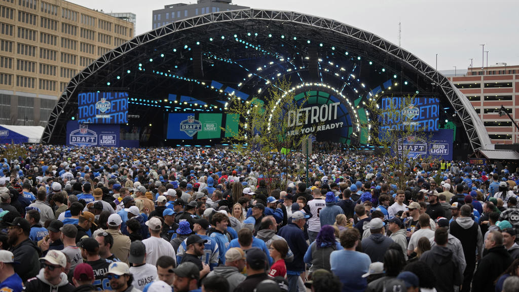 Clean up begins in downtown Detroit following 2024 NFL Draft