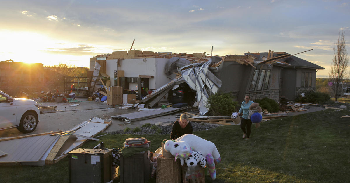 Clean up begins after tornadoes hammer parts of Iowa and Nebraska; further storms expected Saturday