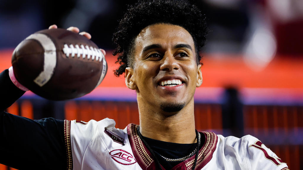 Jordan Travis is an intriguing Jets draft pick. Here's what to know
about the former Florida State QB