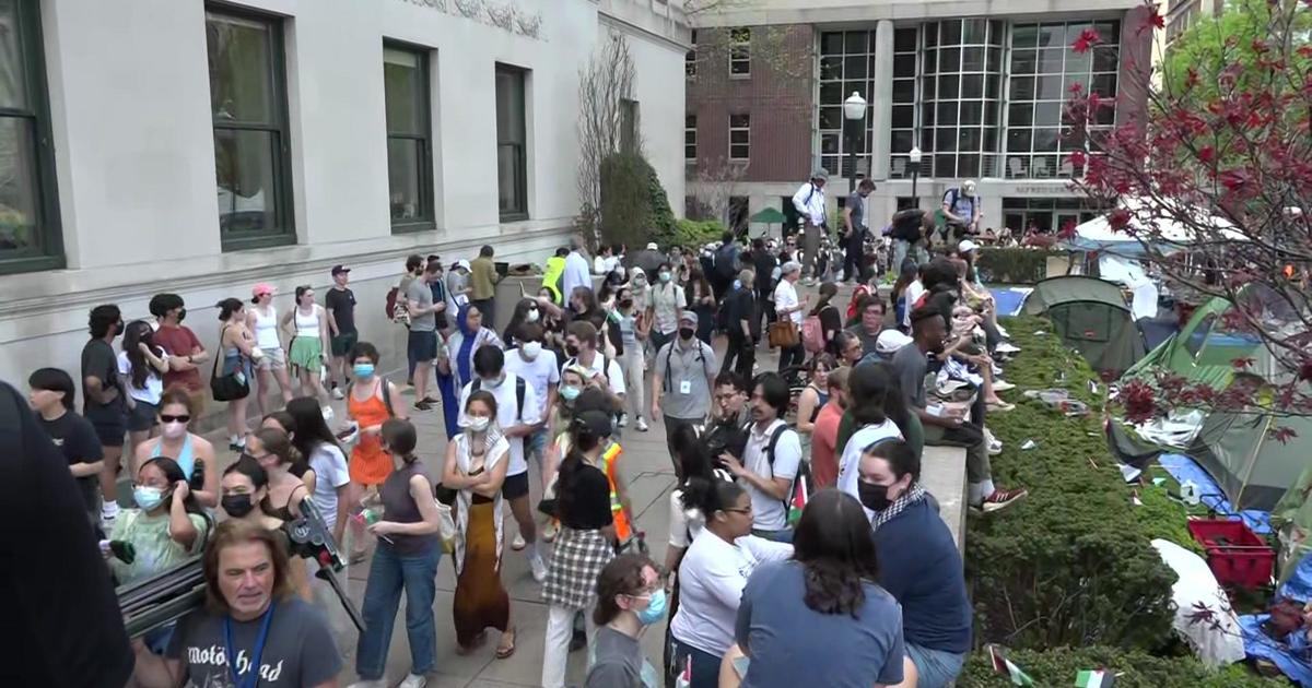 Tensions rise at Columbia after deadline to clear encampment