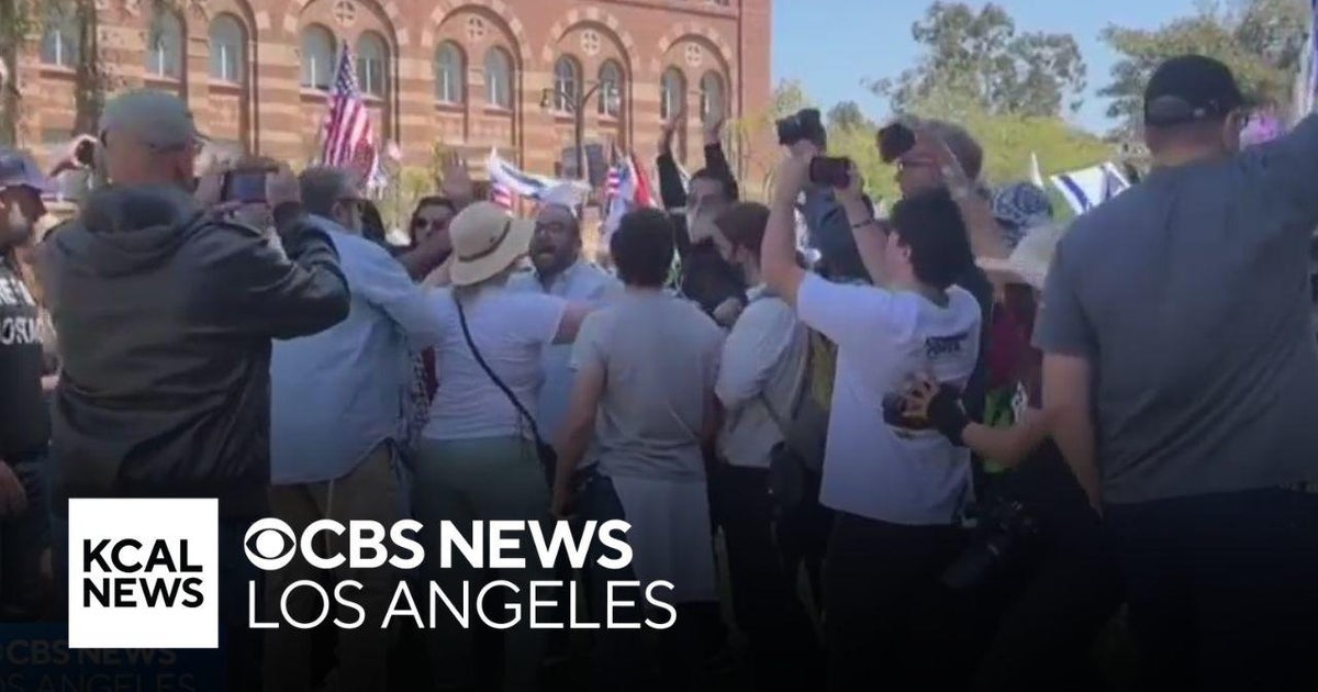Dueling pro-Israel and pro-Palestine protests happen on UCLA campus