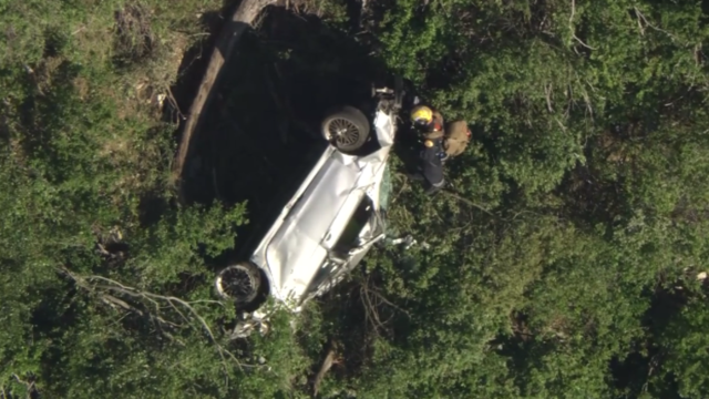 car-off-cliff-in-angeles-forest.png 